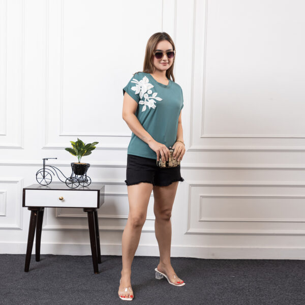 Pearl Glow Tee Embroidery Patch T-Shirt