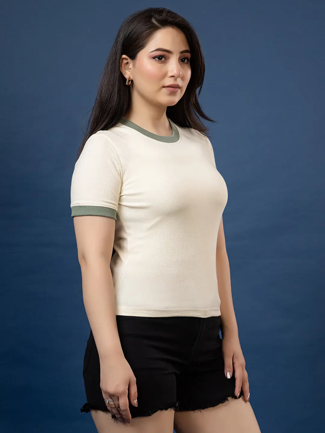 Cream Ribbed T-shirt With Green Mint