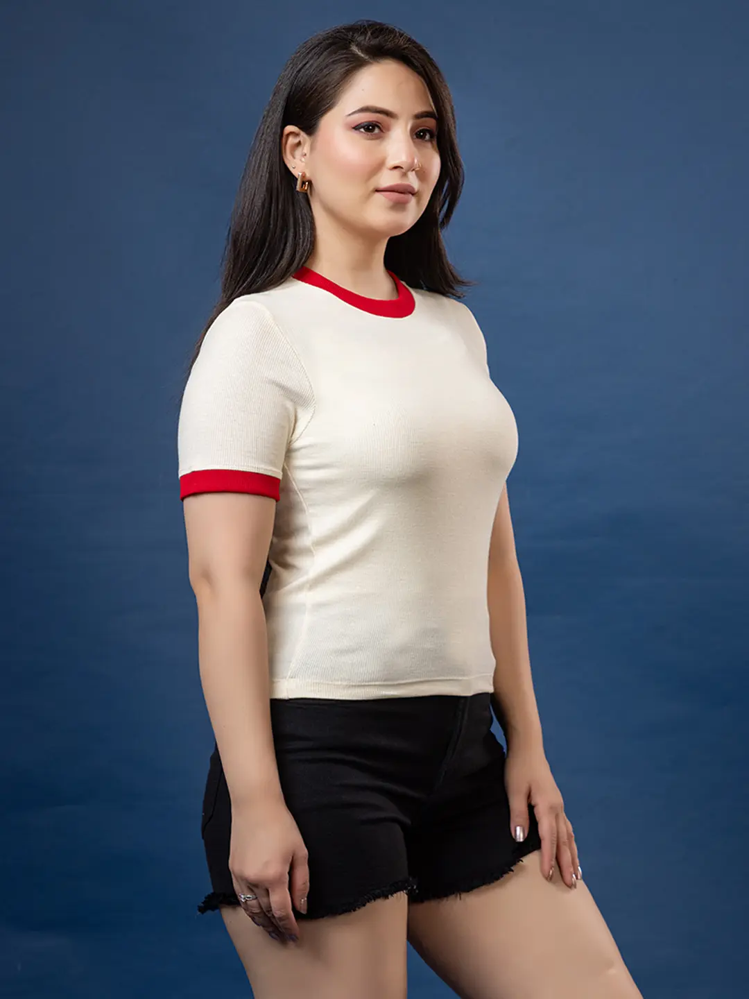 Cream Ribbed T-shirt With Red Accents